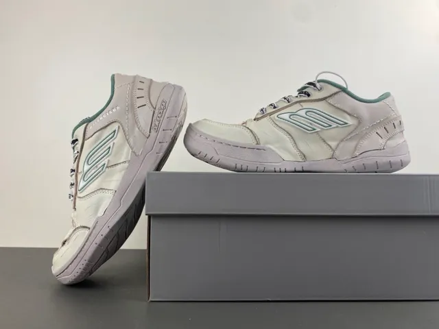 Balenciaga Runner بيج أخضر طبقة جلد علوية طباعة جرافيتي أربطة أحذية أسلوب حياة 13