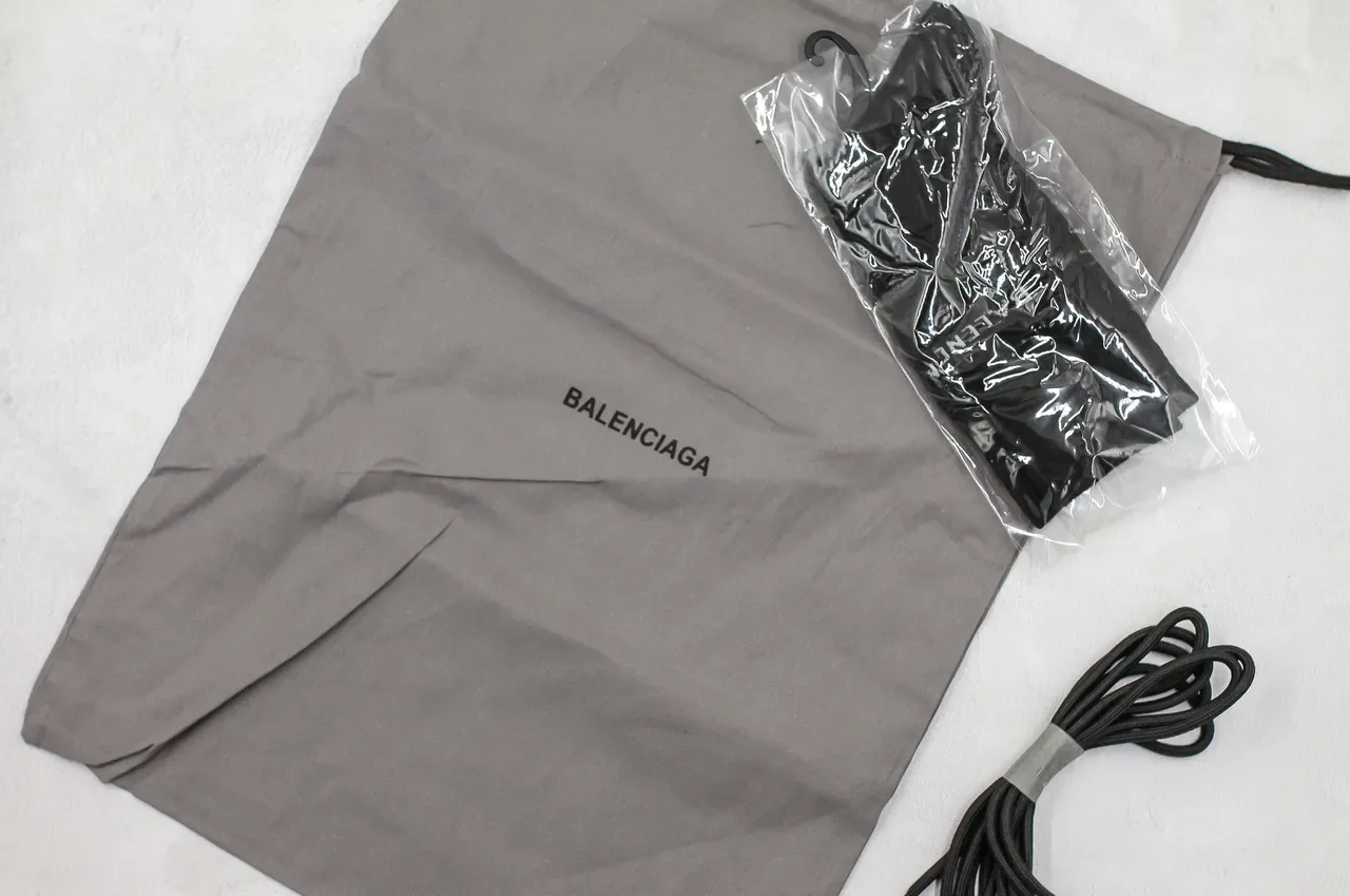Balenciaga Runner Sneakers Chunky Noires Monochromes 2