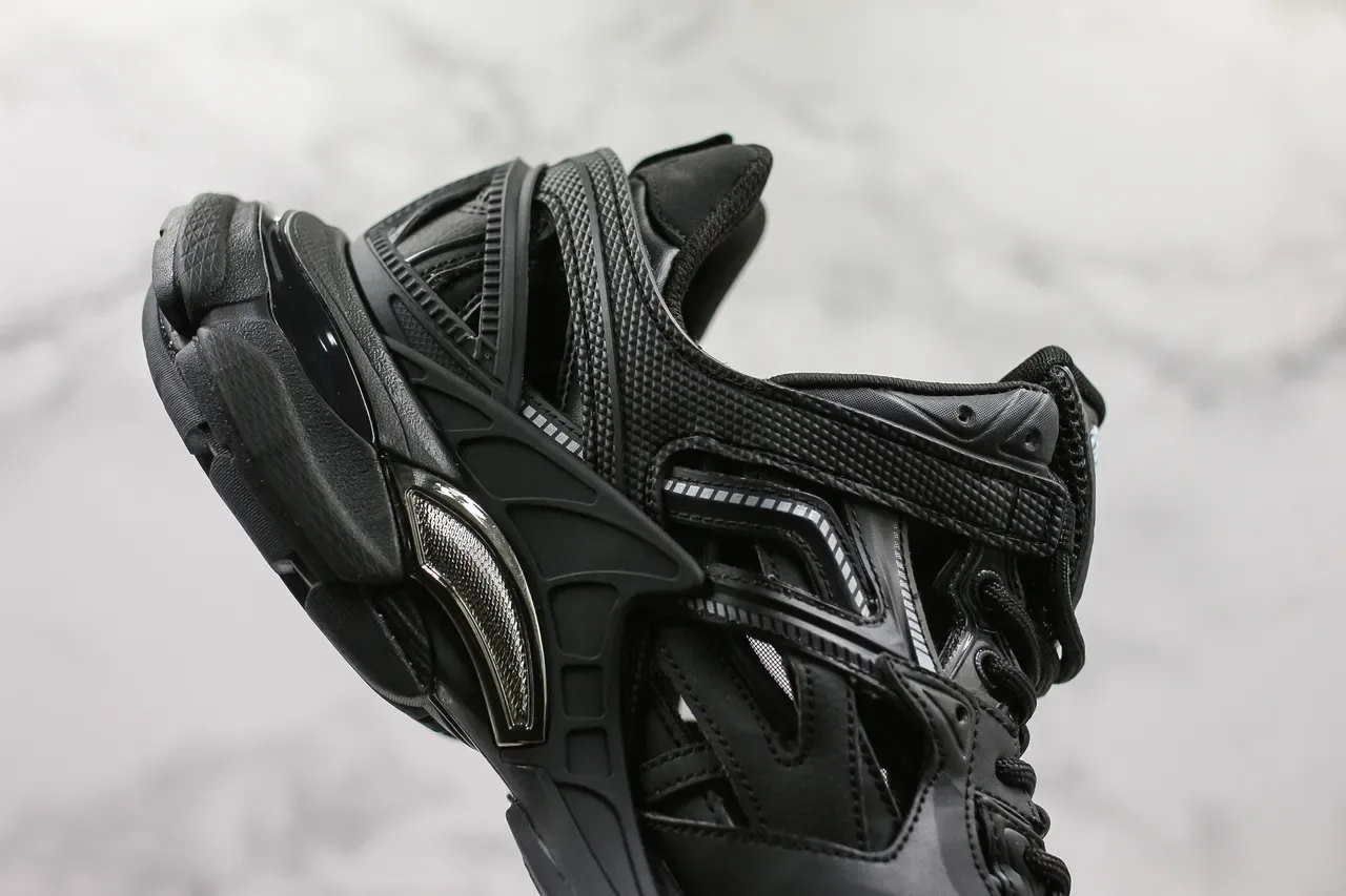 Balenciaga Runner Sneakers Chunky Noires Monochromes 6