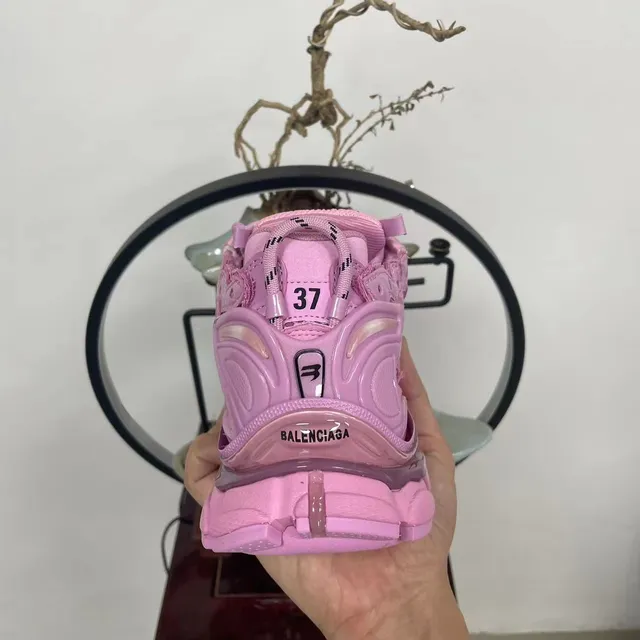 Balenciaga Runner حذاء रियासي سميك وردي 3