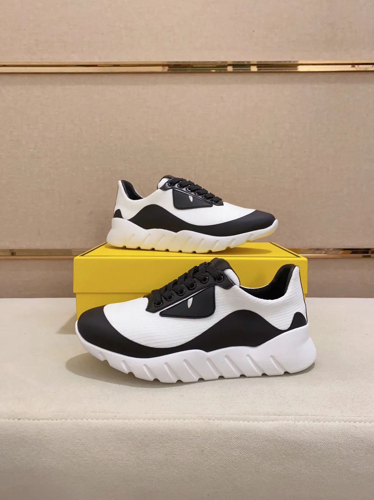Balenciaga Runner White Black Chunky Sneakers 4