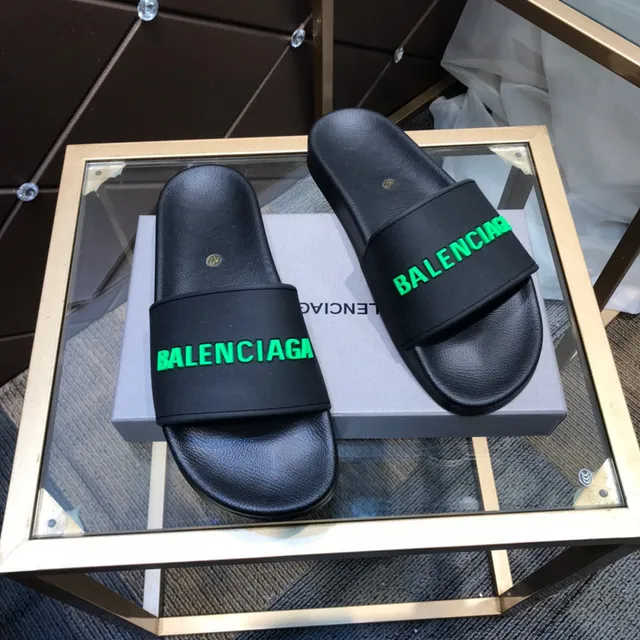 Balenciaga Slide Noir Vert Construction en caoutchouc Logo Néon Bold Sandales 5