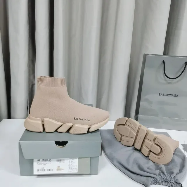 Balenciaga Speed Trainer أحذية رياضية لأسلوب الحياة بيج من الخياطة 2