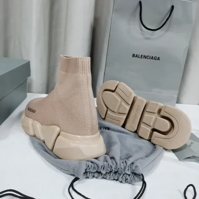 Balenciaga Speed Trainer أحذية رياضية لأسلوب الحياة بيج من الخياطة 4