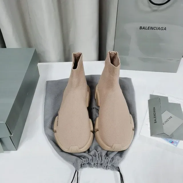 Balenciaga Speed Trainer أحذية رياضية لأسلوب الحياة بيج من الخياطة 6