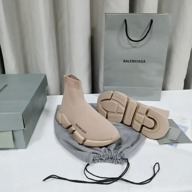 Balenciaga Speed Trainer أحذية رياضية لأسلوب الحياة بيج من الخياطة 8
