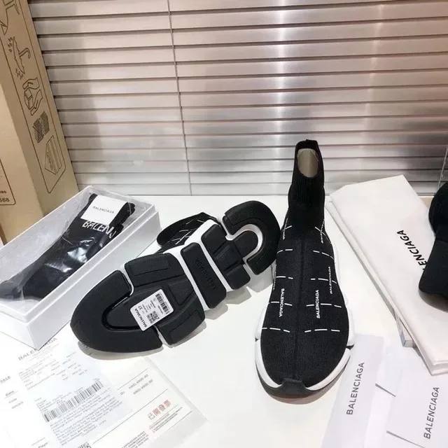 Balenciaga Speed Trainer কালো এবং সাদা বোনা লাইফস্টাইল স্নিকার 5