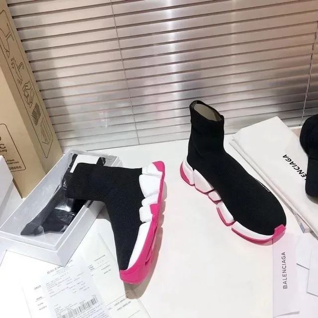 Balenciaga Speed Trainer negro blanco rosa zapatillas lifestyle 2