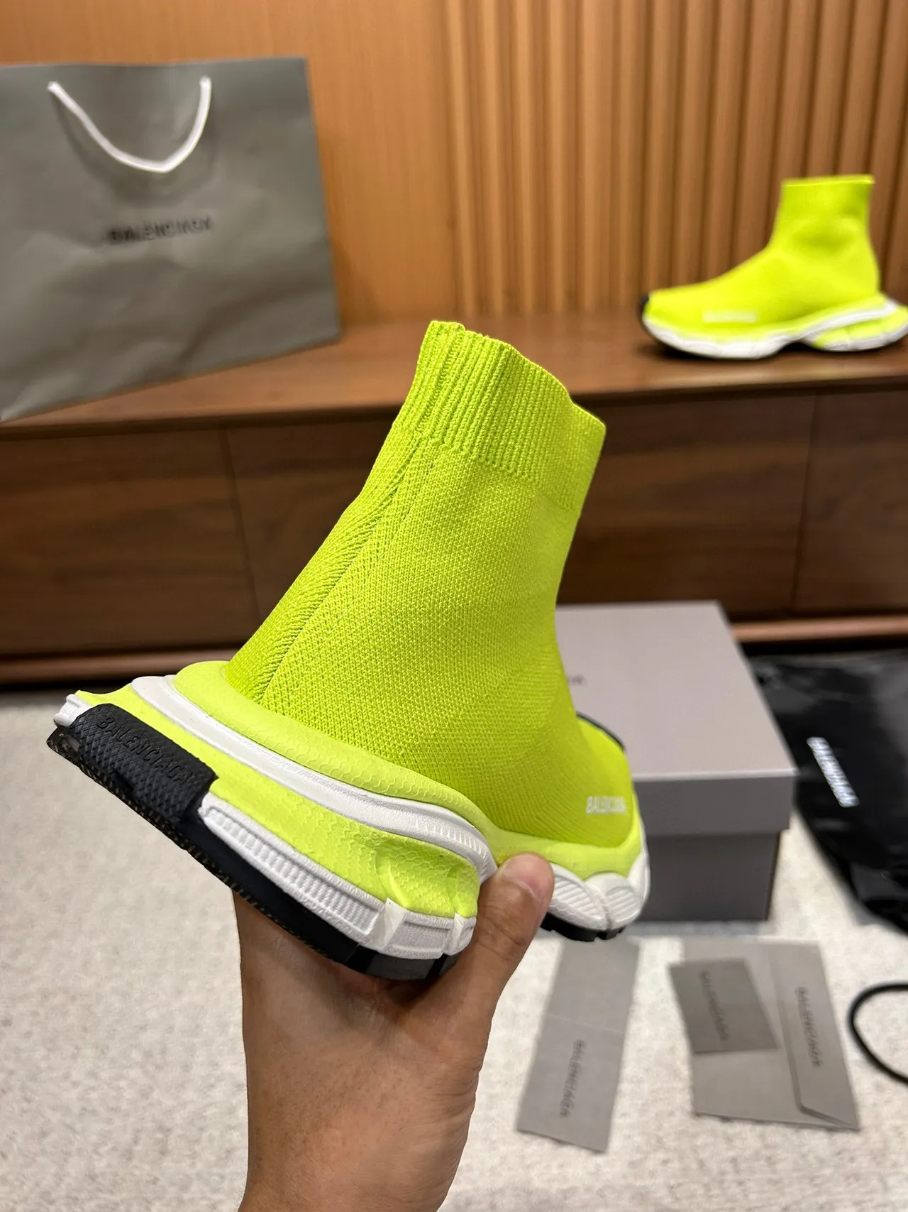Balenciaga Speed Trainer Neon Lime 生活方式运动鞋 3