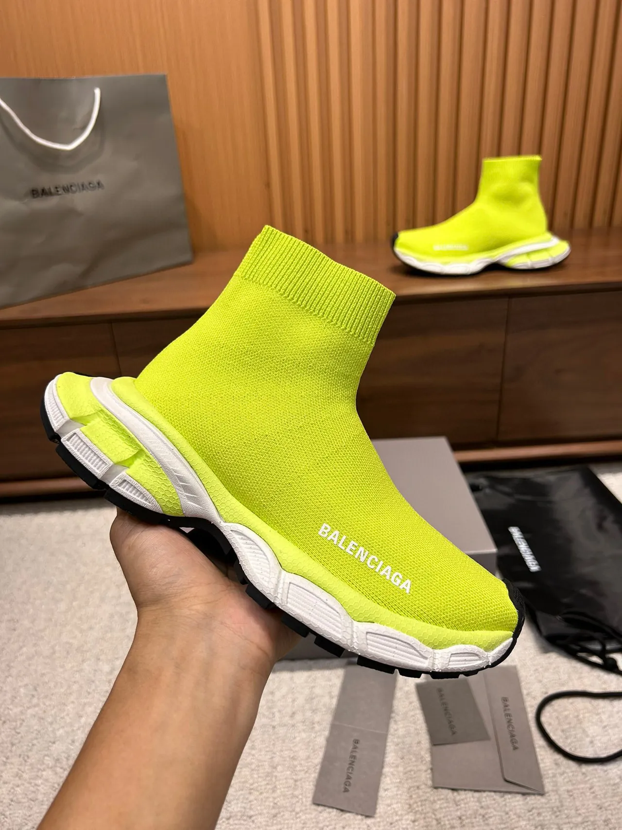 Balenciaga Speed Trainer Neon Lime 生活方式运动鞋 5