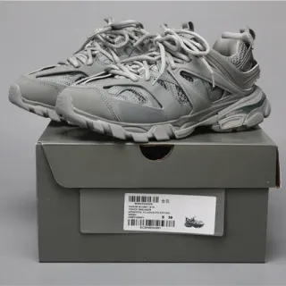 Balenciaga Track Sneaker أحذية رياضية رمادية أحادية اللون سميكة