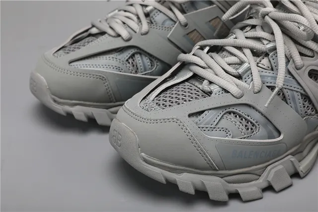Balenciaga Track Sneaker أحذية رياضية رمادية أحادية اللون سميكة 4