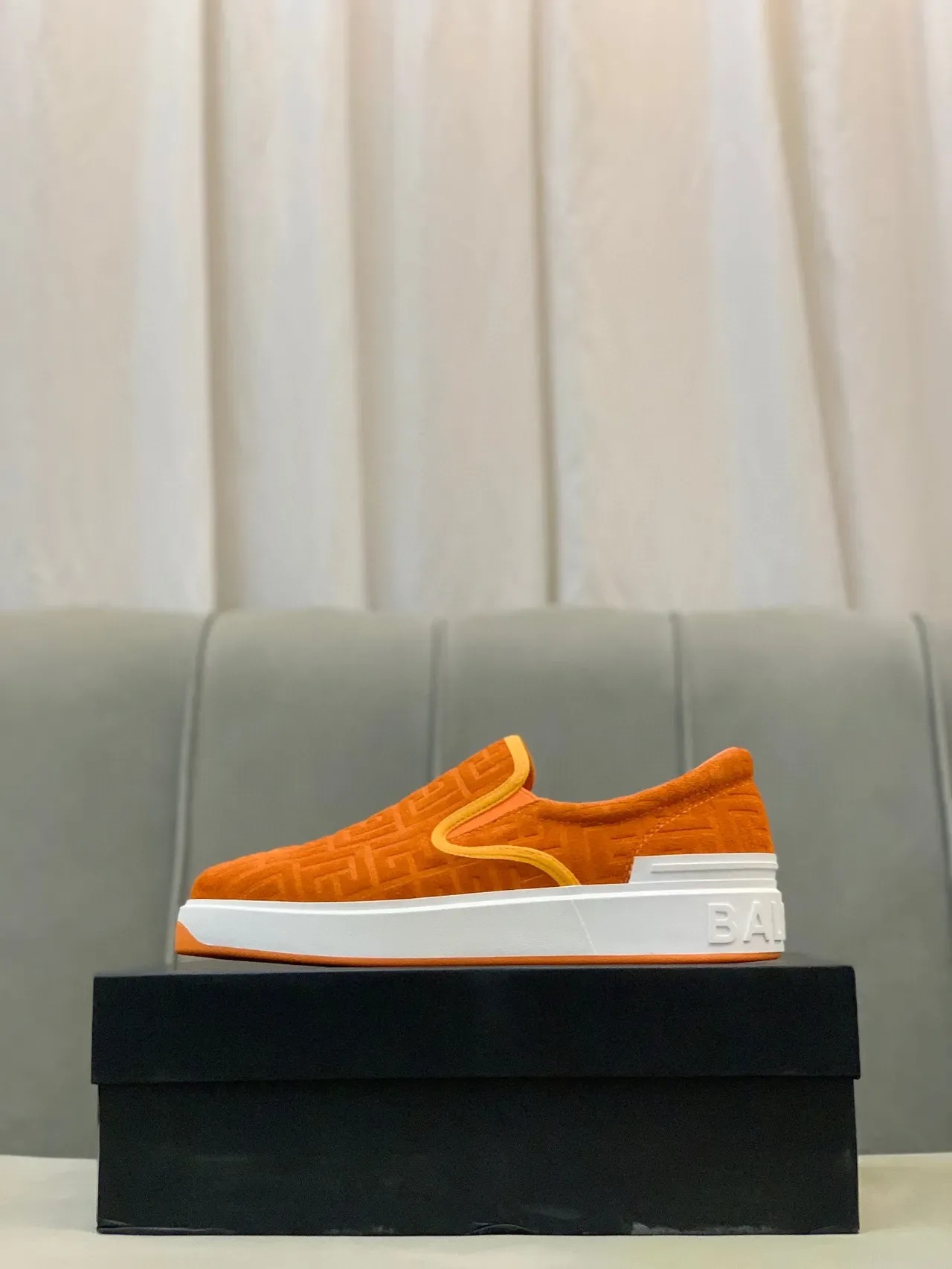 Balmain B-Court Zapatillas Lifestyle Naranja Monograma Slip-On 5