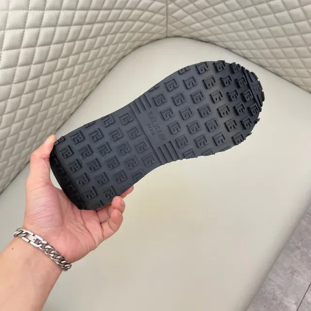 Balmain Track Trainer सफेद और काला लाइफस्टाइल स्नीकर्स 3