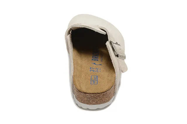 Birkenstock Arizona বেইজ স্যুড ক্লগ 4