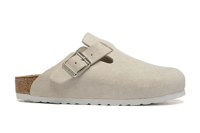 Birkenstock Arizona বেইজ স্যুড ক্লগ 6