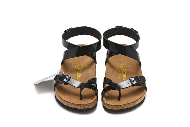 Birkenstock Arizona चमकदार काला ग्लाडिएटर सैंडल 3