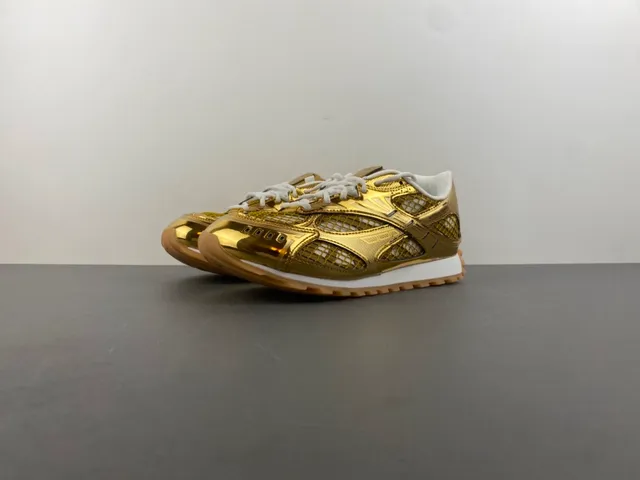 Bottega Veneta Andiamo حذاء رياضي أسلوب حياة من شبكة معدنية ذهبية 10