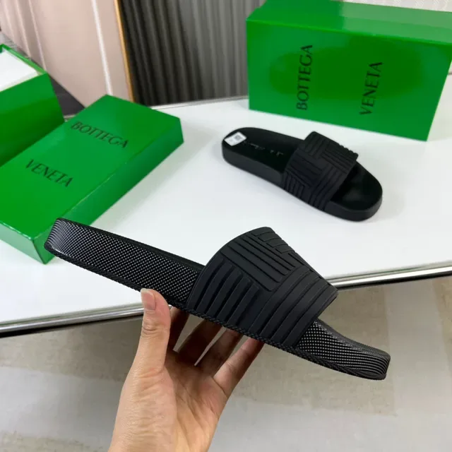 Bottega Veneta Black Ribbed Strap Slide Slippers 4