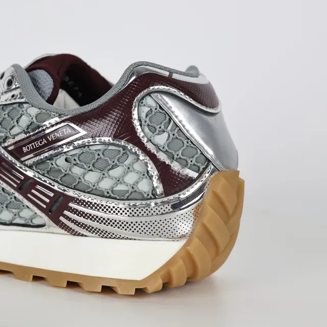 Bottega Veneta Cassette Sneakers Lifestyle Burdeos e Prata de Malha 4