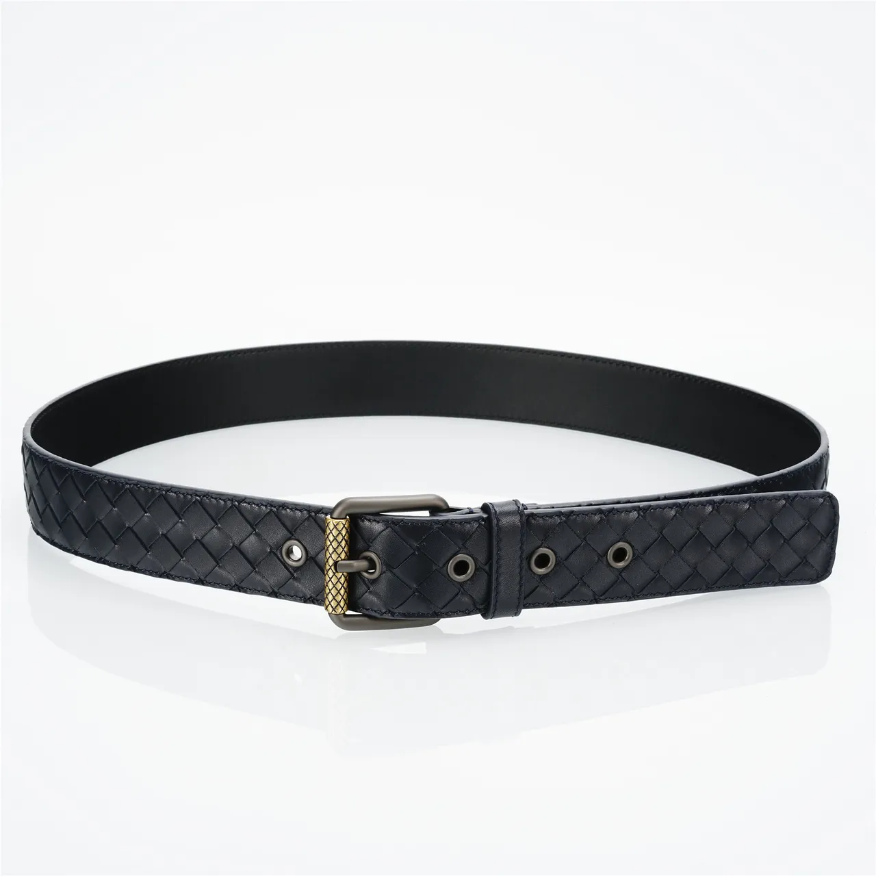 Bottega Veneta Cassette Intrecciato 黑色皮革腰带 9