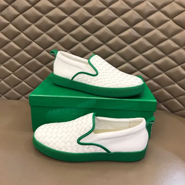 Bottega Veneta Cassette Loafer White and Green Intrecciato Slip-On Loafer 7