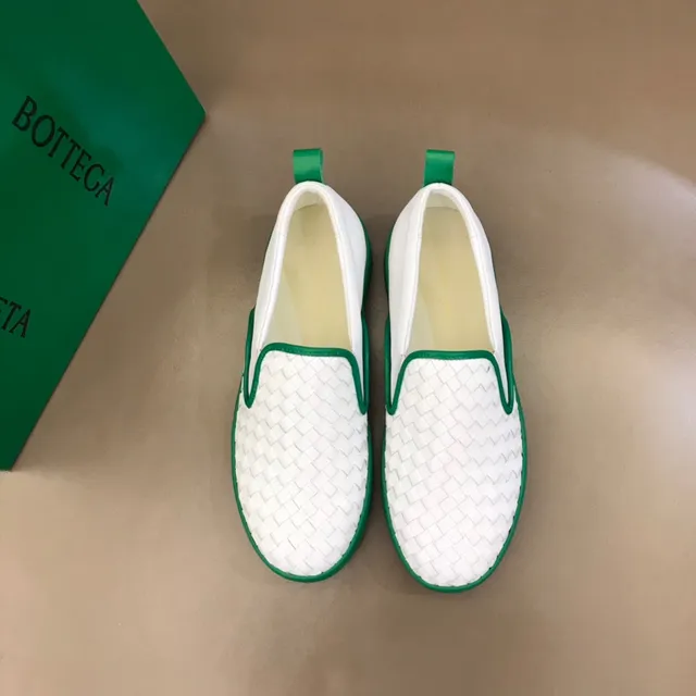 Bottega Veneta Cassette Loafer White and Green Intrecciato Slip-On Loafer 9