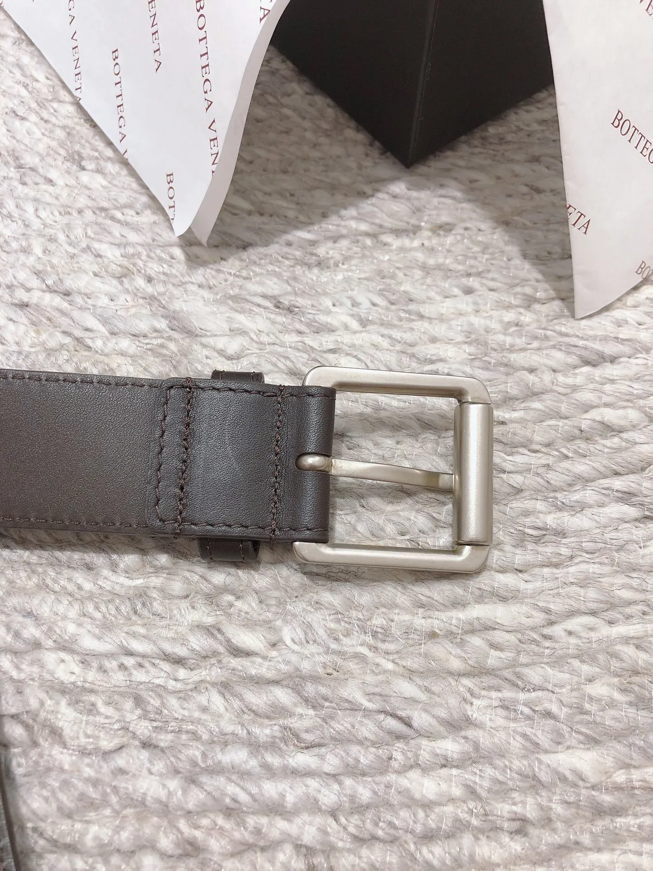 Bottega Veneta Intrecciato 棕色银色编织矩形扣皮革腰带 3