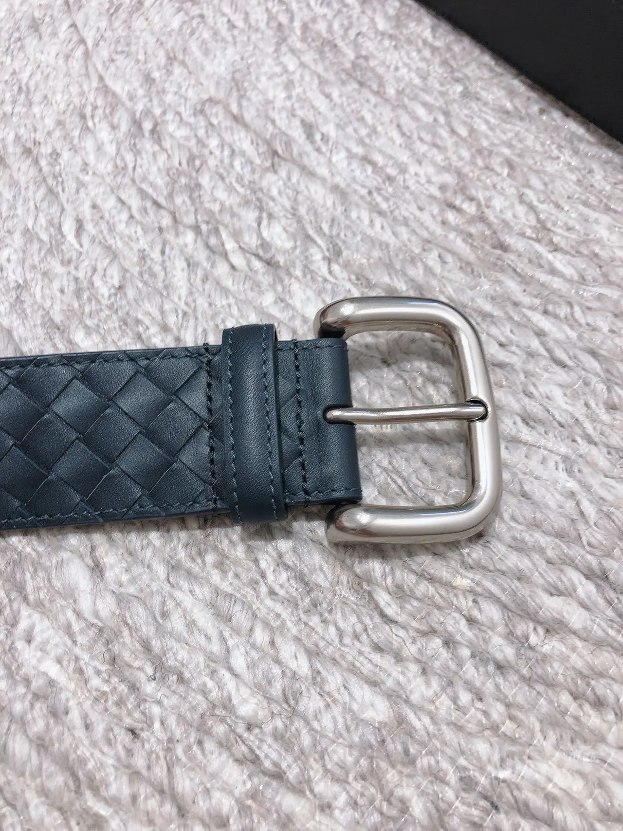Bottega Veneta Navy Silver Intrecciato Tejido Hebilla Rectangular Correa de cuero 3