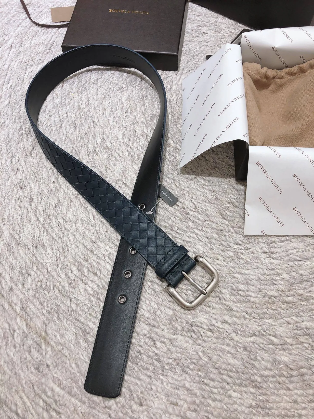 Bottega Veneta Navy Silver Intrecciato Tejido Hebilla Rectangular Correa de cuero 4