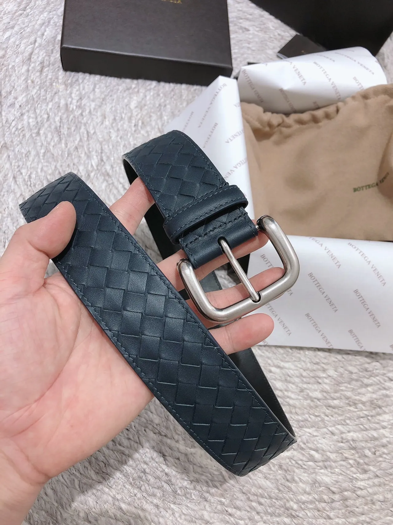 Bottega Veneta Navy Silver Intrecciato Tejido Hebilla Rectangular Correa de cuero 5