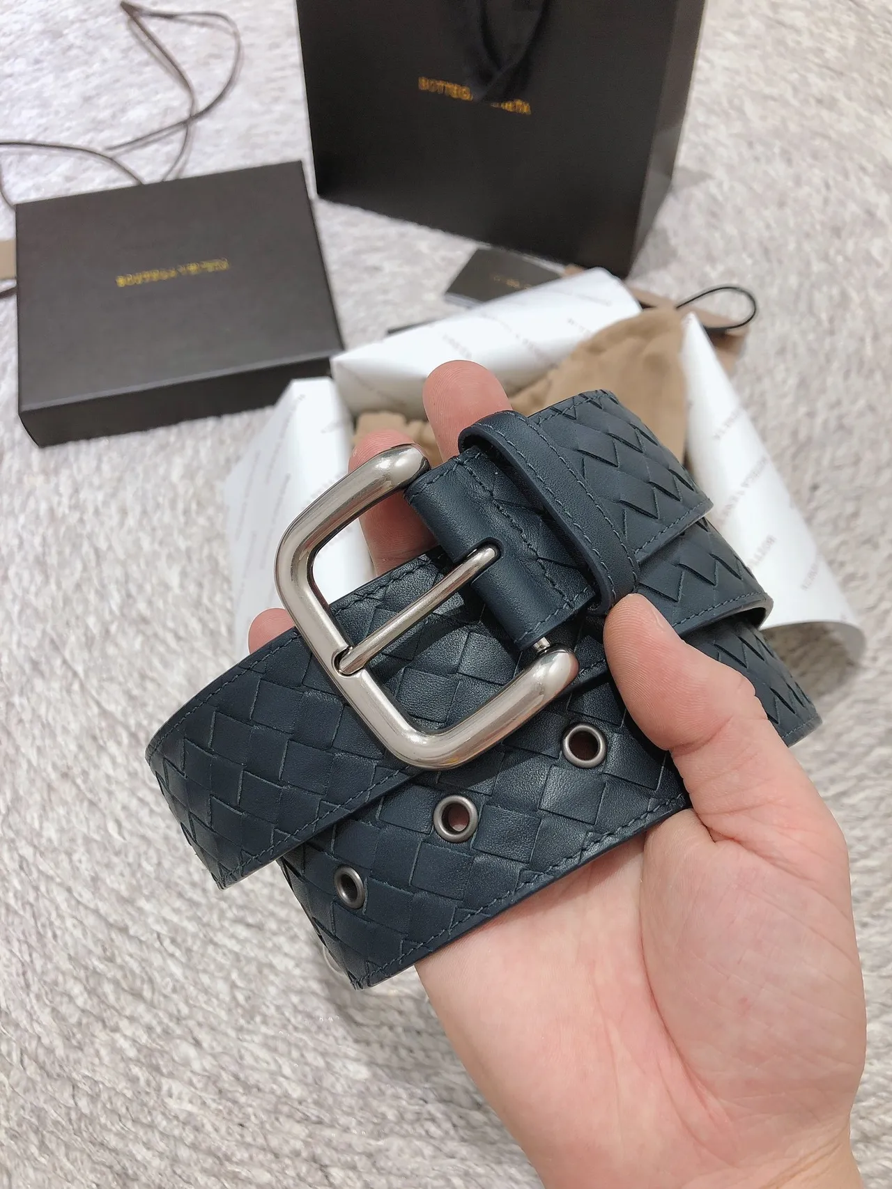 Bottega Veneta Navy Silver Intrecciato Tejido Hebilla Rectangular Correa de cuero 6