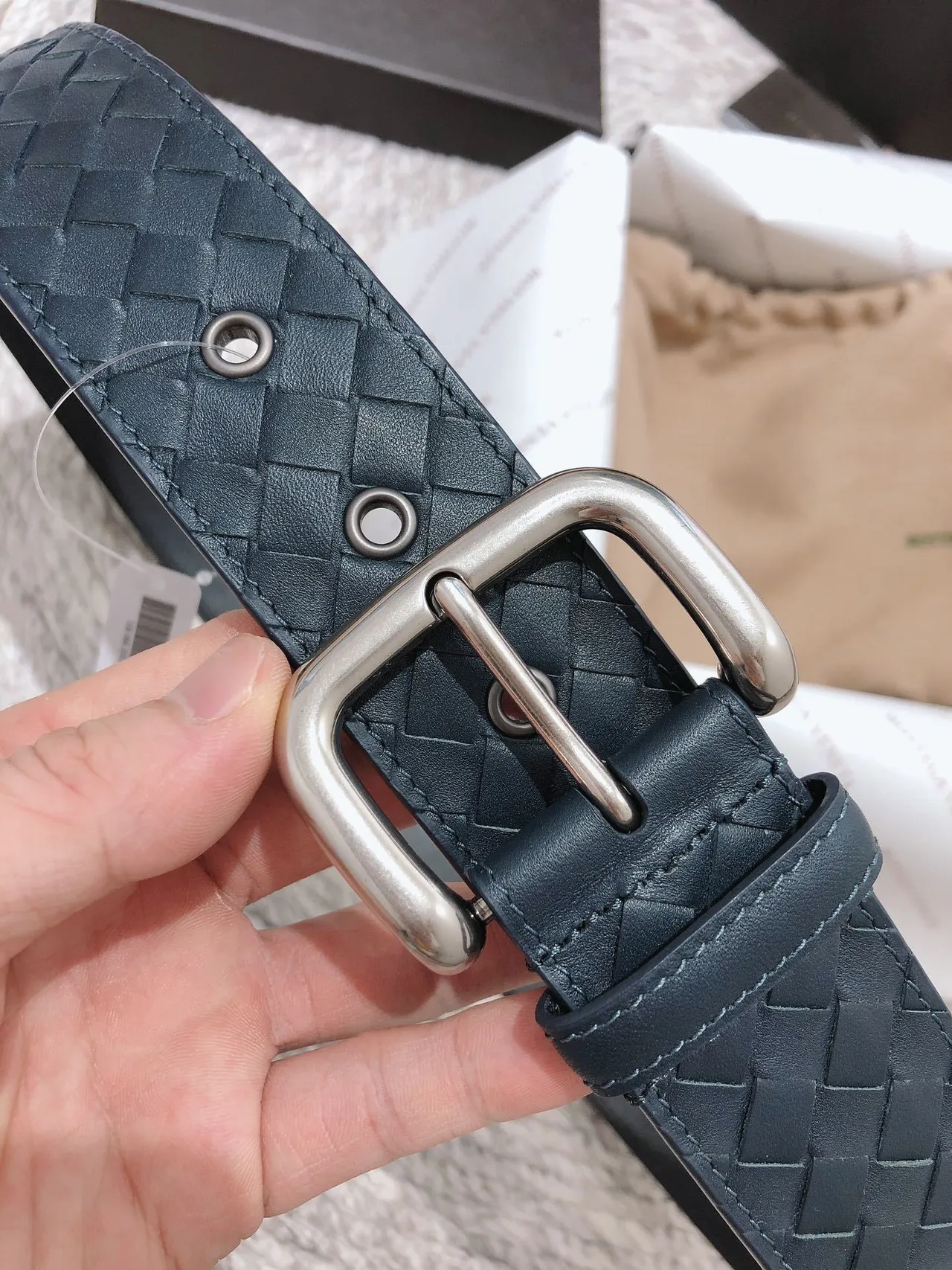 Bottega Veneta Navy Silver Intrecciato Tejido Hebilla Rectangular Correa de cuero 7