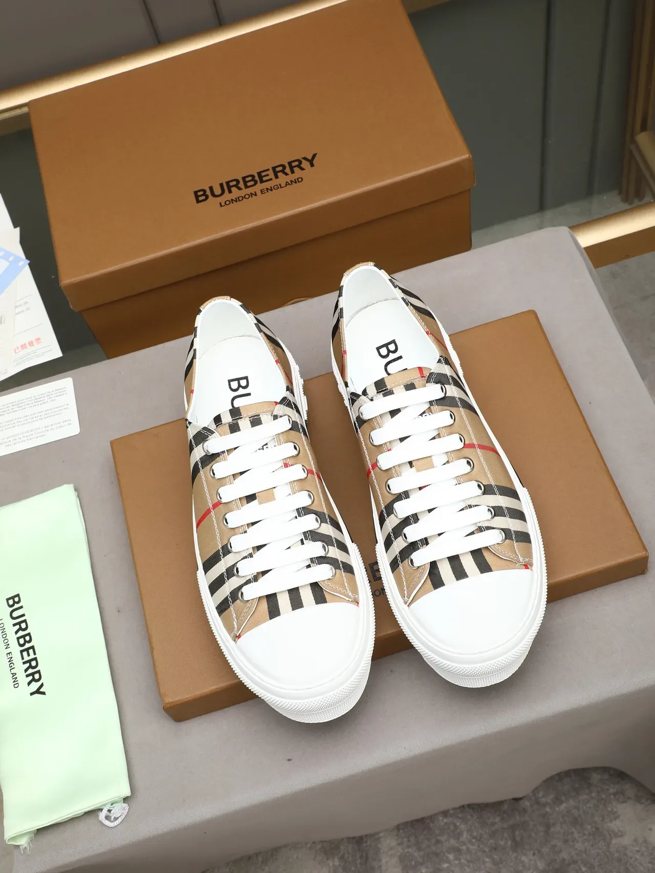 Burberry Beige Noir Rayé Toile Dessus Semelle Plateforme Lifestyle Sneakers 2