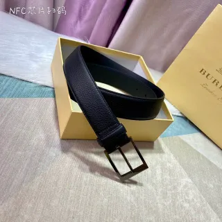 Burberry Black Silver Pebbled Reversible Leather Belt
