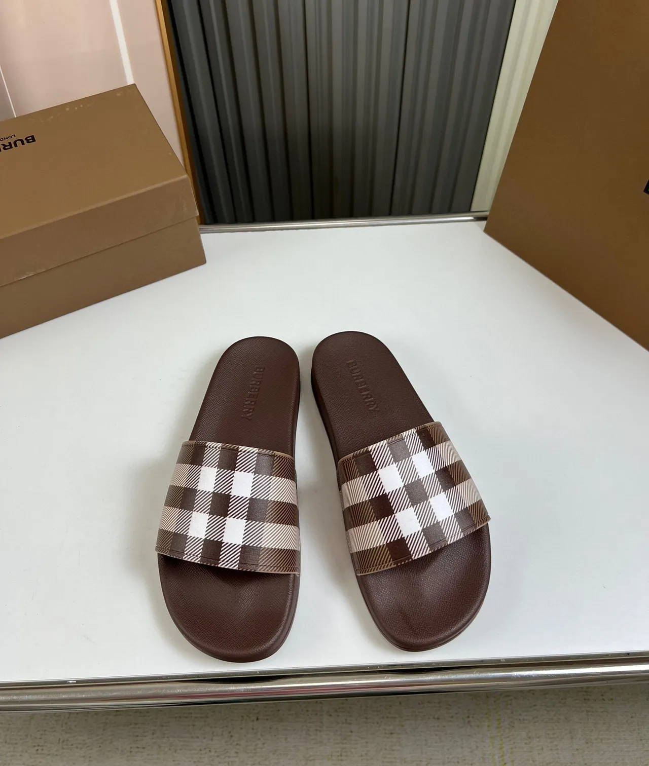 Burberry Brown Beige Single-Strap Slide Molded Rubber Sole Slippers 2