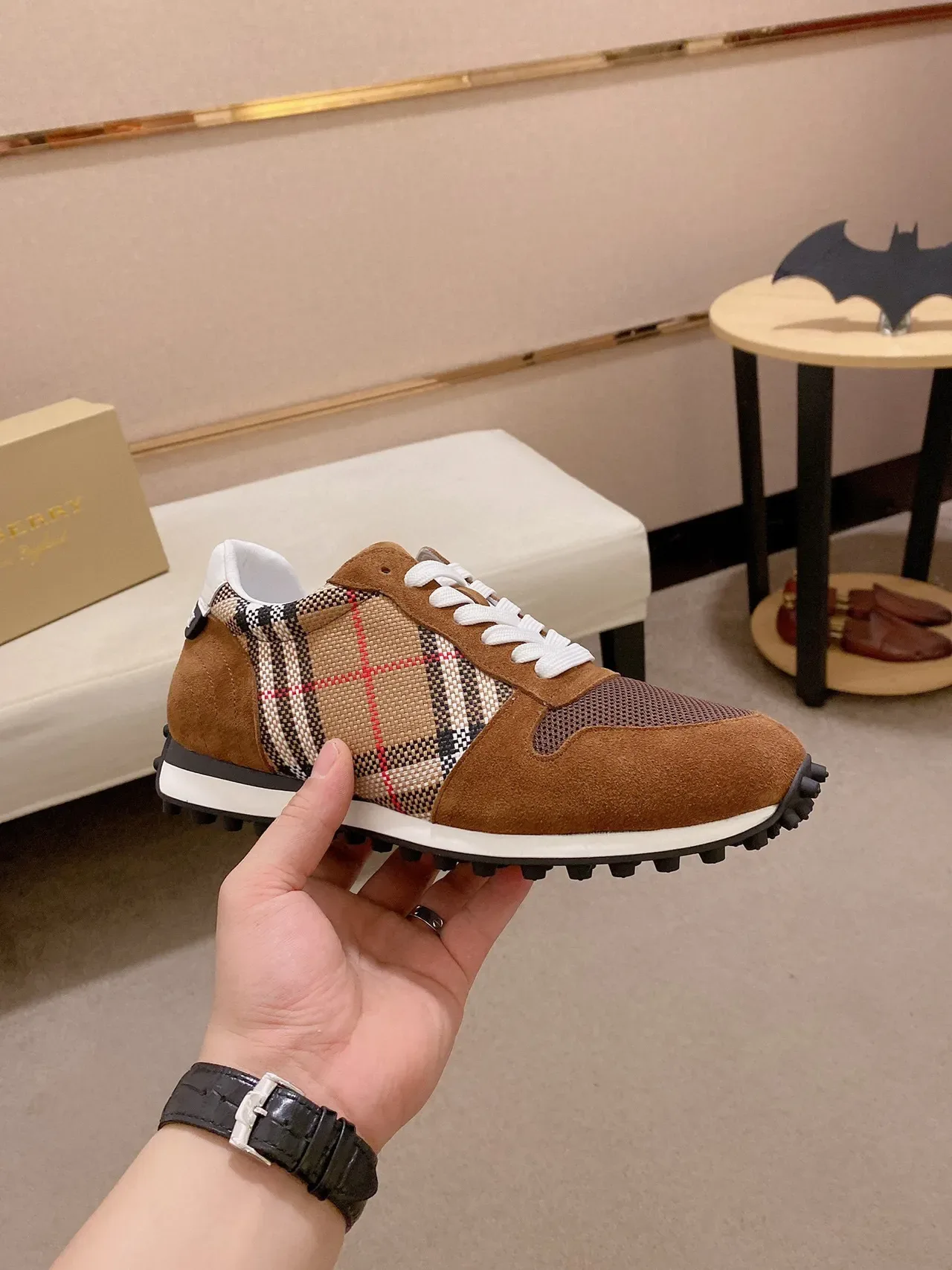 Burberry ব্রাউন বিজ স্যুয়েড এবং হাউস চেক টেক্সটাইল আপার মেশ টো ওভারলে লাইফস্টাইল স্নিকার্স 7