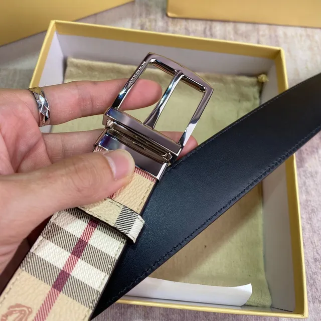 Burberry Haymarket Check Beige Red Reversible Hebilla Impresión Correa de Cuero 6
