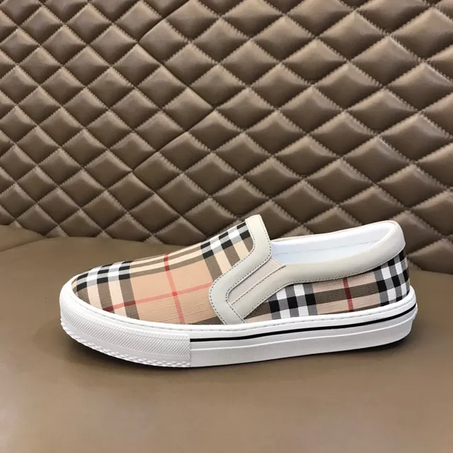 Burberry House Check Slip-On Sneaker बेज बहुरंगी कपड़ा लाइफस्टाइल स्नीकर 6