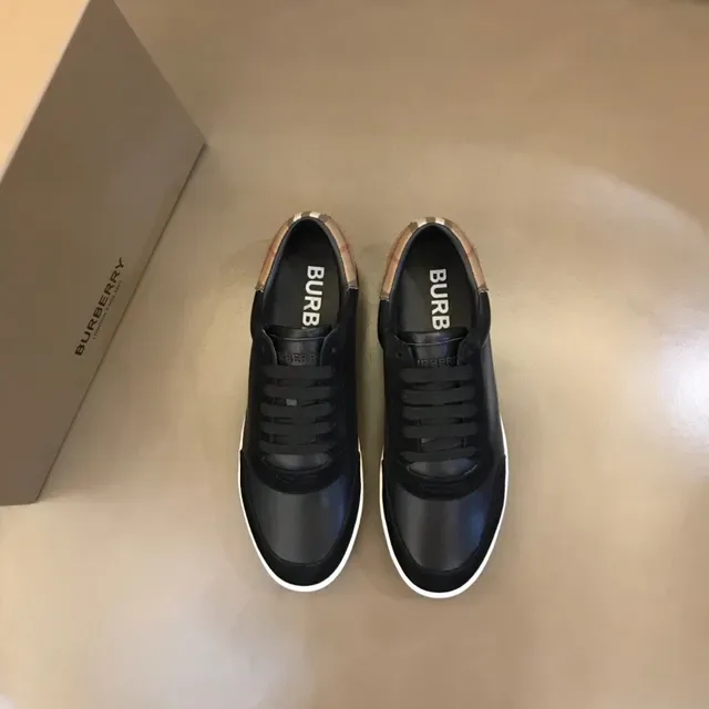 Burberry Knight Black et House Check sneakers lifestyle 2