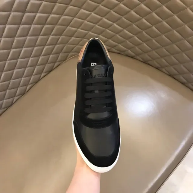 Burberry Knight Black et House Check sneakers lifestyle 7