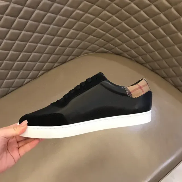 Burberry Knight Black et House Check sneakers lifestyle 8