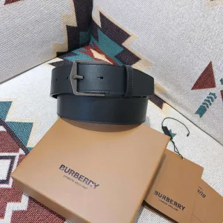 Burberry Knight Black Leather Belt