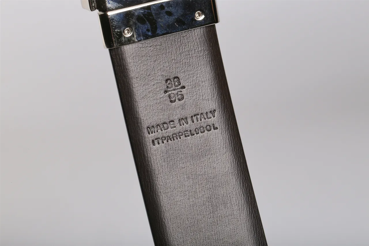 Burberry Knight Reversible Black Leather Belt 7