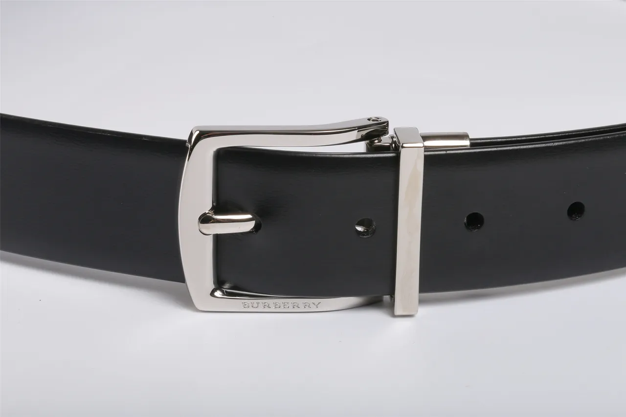 Burberry Knight Reversible Black Leather Belt 9