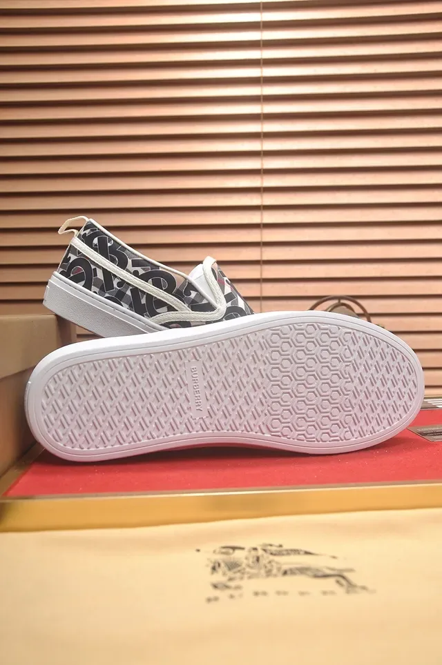 Burberry Monogram Slip-On Multicolor White Lifestyle Sneakers 3