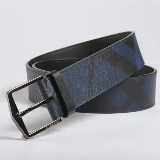 Burberry Cinturón de cuero con patrón de cuadros geométrico navy black, hebilla rectangular pulida