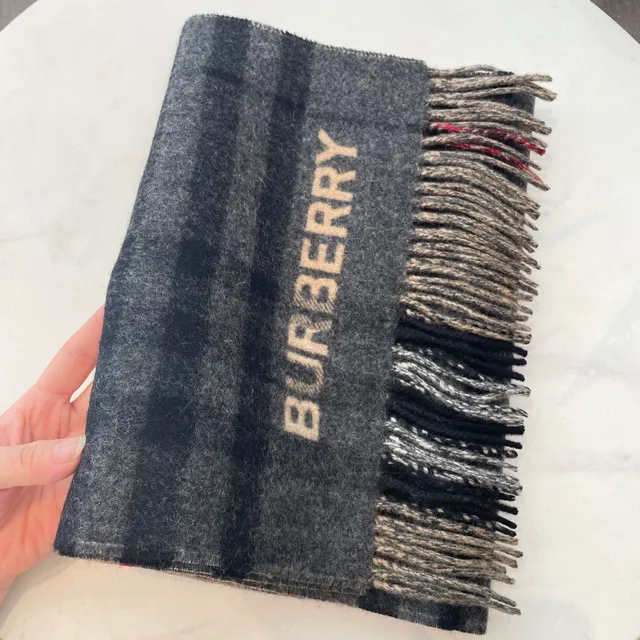 Burberry নোবা চেক কয়লা ধূসর ক্যাশমিয়ার স্কার্ফ 4