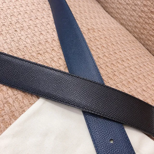 Burberry Reversible Black and Navy Leather Belt 7