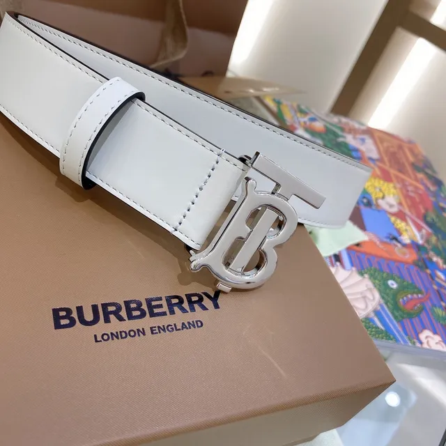 Burberry TB Belt Off-White and Black Reversible Leather Belt 6